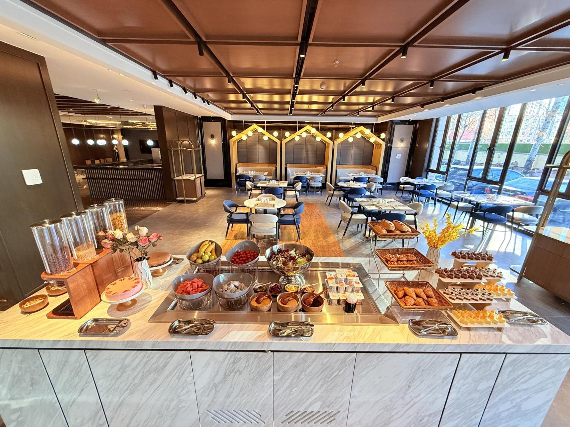 Hilton Garden Inn Beijing Guomao Luaran gambar