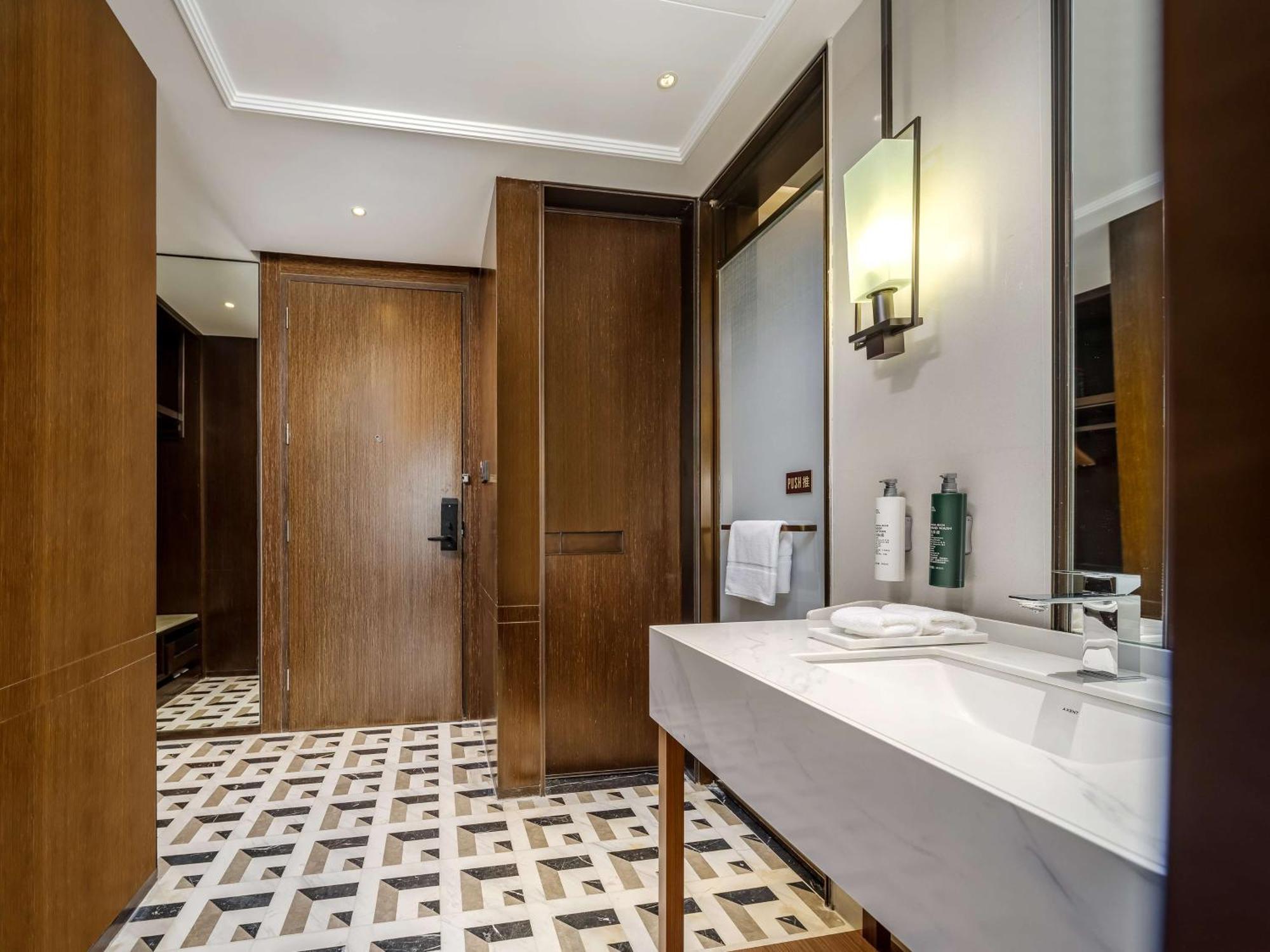 Hilton Garden Inn Beijing Guomao Luaran gambar